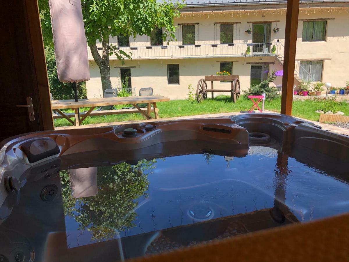 Le Moulin Des Olirics Villa Sallanches Exteriör bild